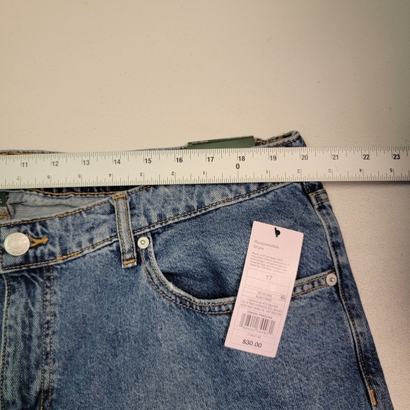 Wild Fable Women's Low Rise Baggy Jeans Blue Jeans Size 17 - Picture 5 of 5